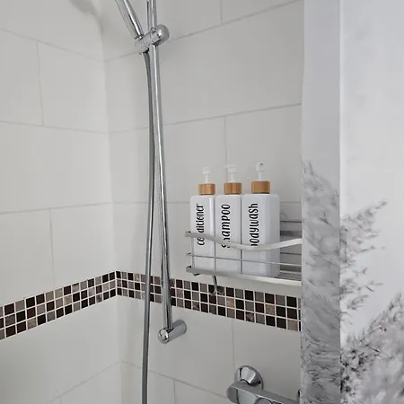 Апартаменты Warburg, 